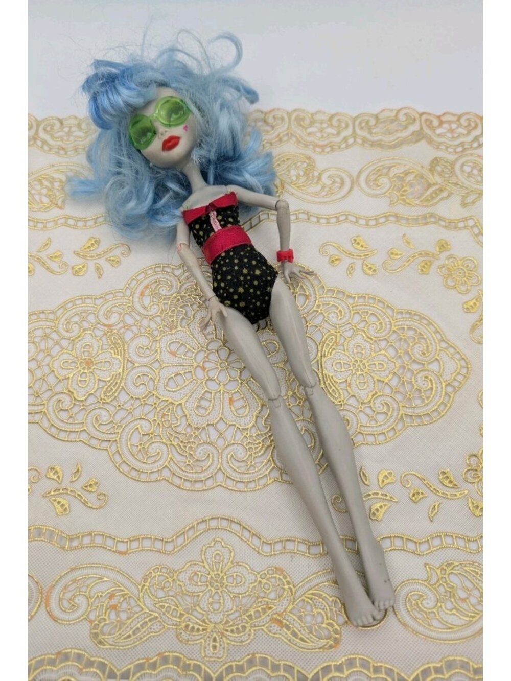 Monster High Ghoulia Yelps 2011 Skull Shores Fashion Zombie